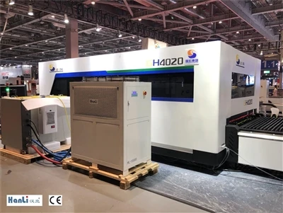 High Power 15Kw laserkoeler assembleren in lasersnijmachine Export naar Korea...